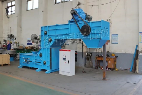 震撼！巨無(wú)霸大產(chǎn)量Z型轉(zhuǎn)斗式提升機(jī)組裝完畢！